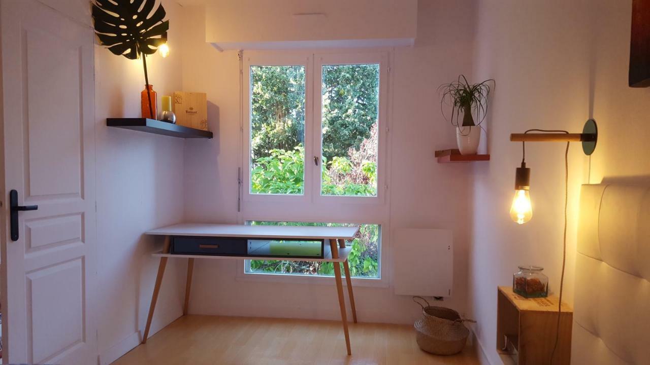 Votre Escale - Le Globe Trotteur Apartman Niort Kültér fotó
